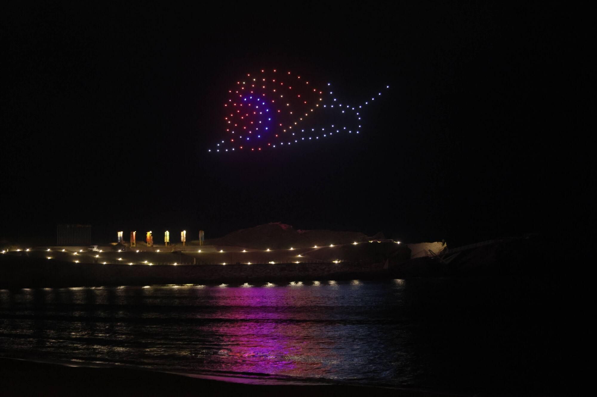 En imágenes: Así fue el show de drones sobre Salinas