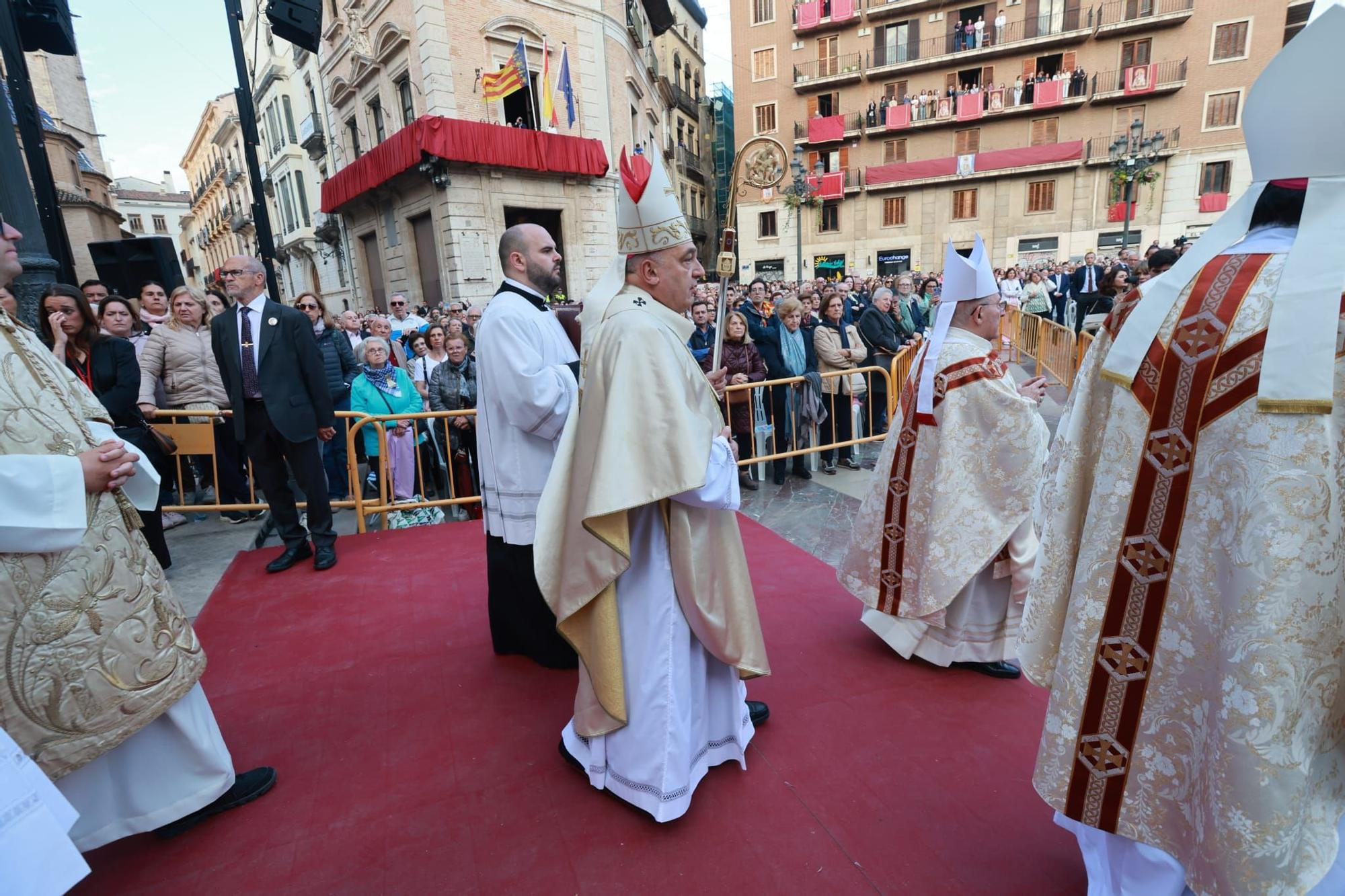 Todas las fotos de la Missa d'Infants en la plaza de la Virgen