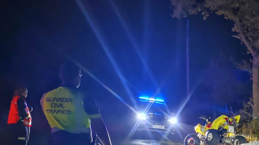 Muere un hombre y una mujer resulta herida al volcar su quad en Ourense