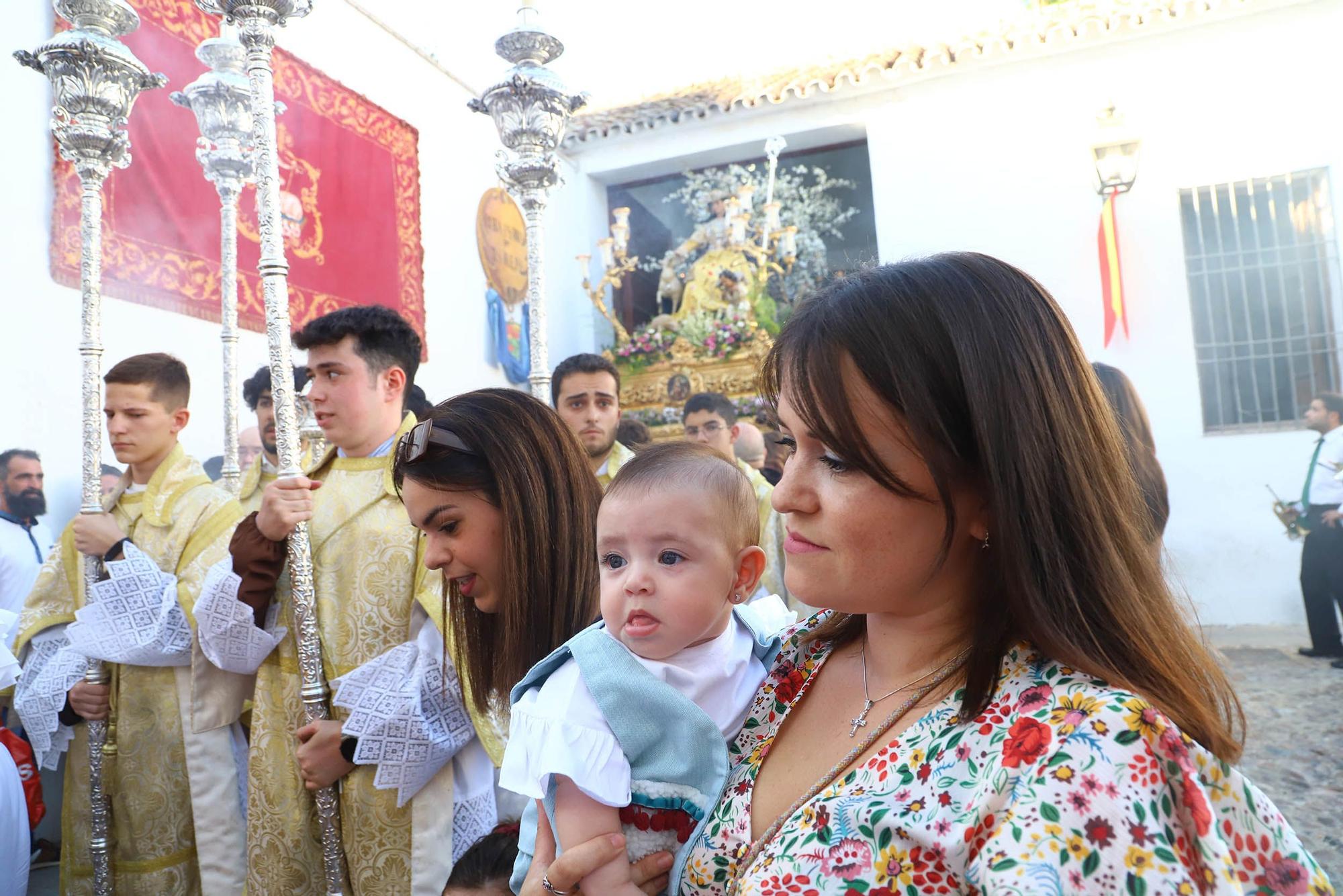 Triunfal procesión de la Pastora de Capuchinos