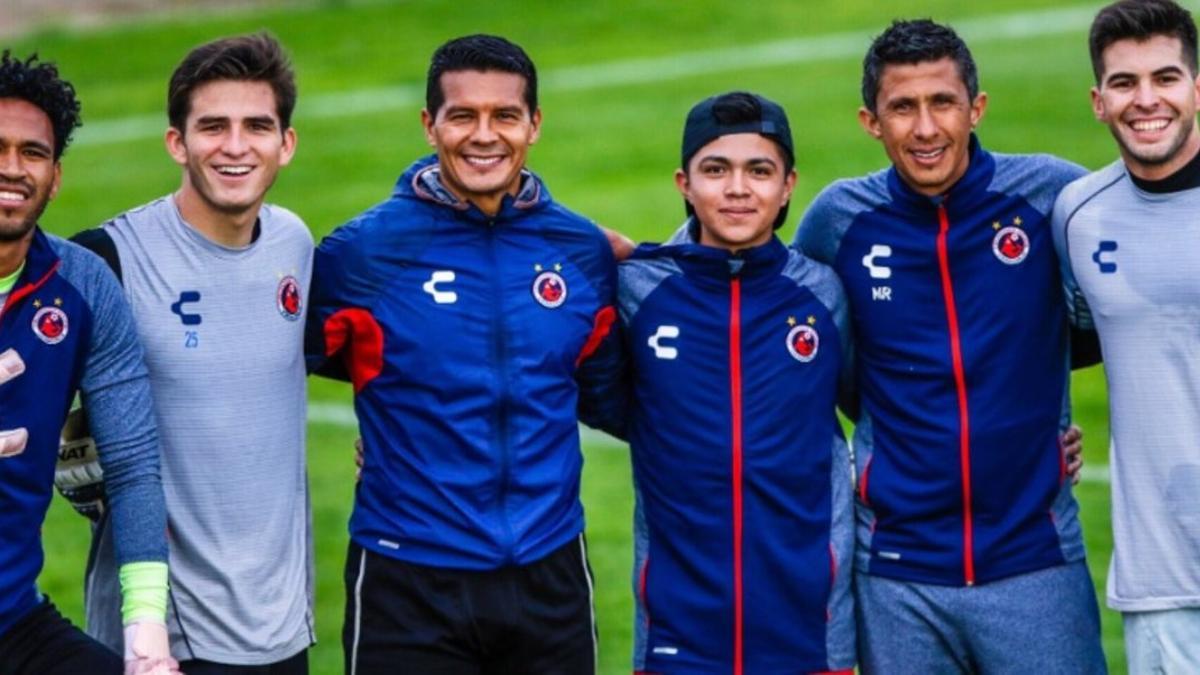 Los Tiburones Rojos suman dos refuerzos más a su plantilla