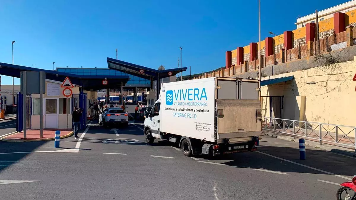 Las aduanas de Melilla y Ceuta empiezan a funcionar con cuentagotas