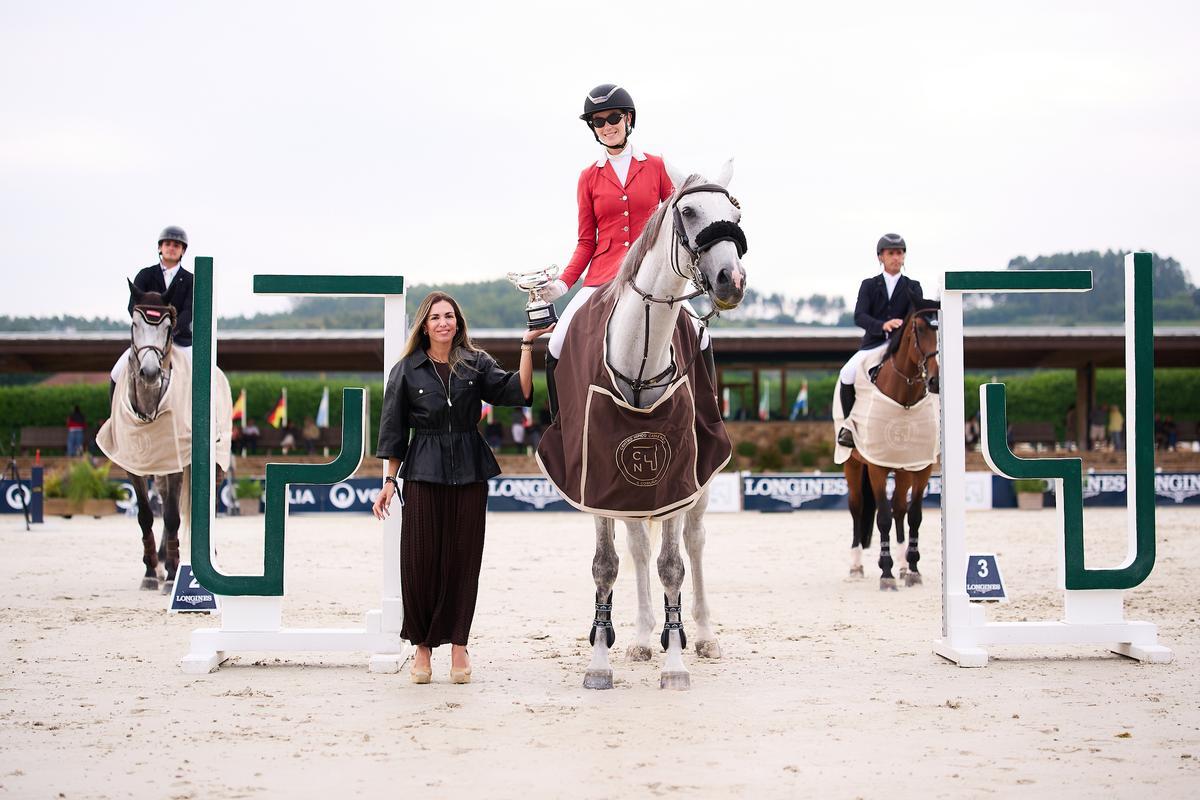 La mexicana Nirvana Hank celebra la conquista del Trofeo ClipMyHorse.TV