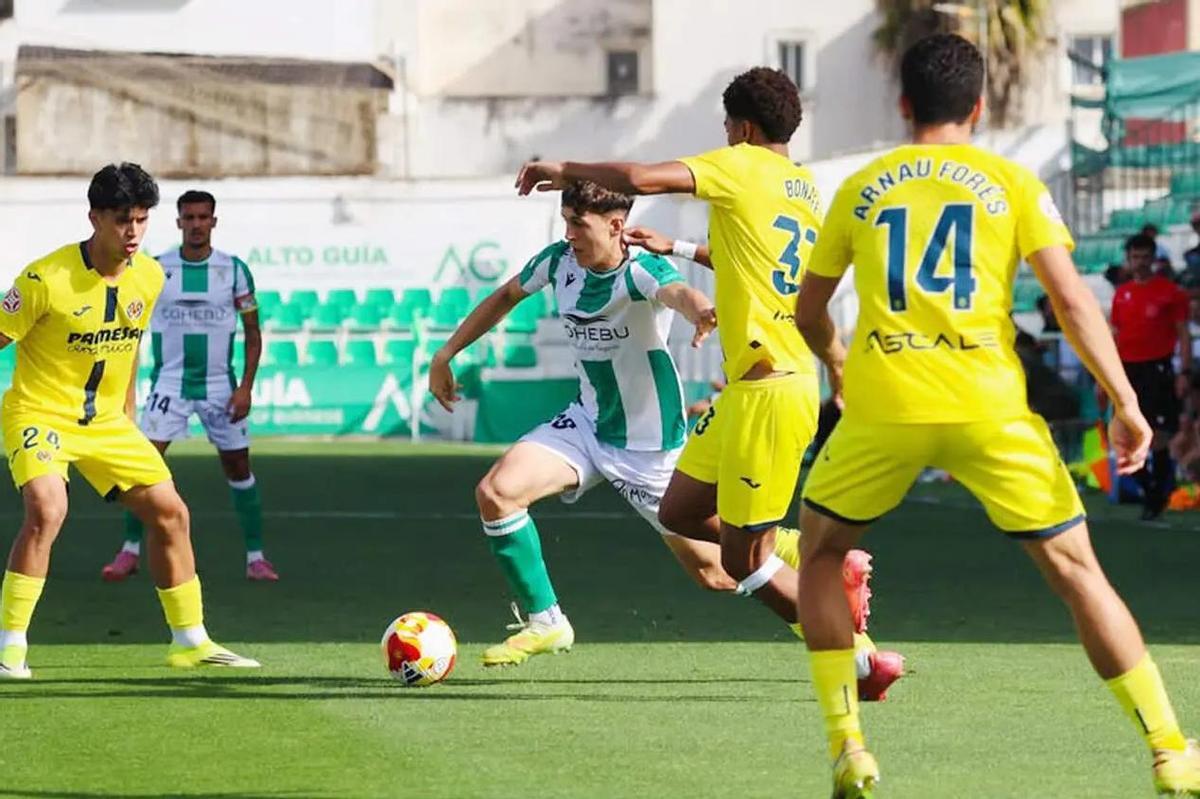 El Villarreal B solo pudo empatar (1-1) en la última jornada en campo ...