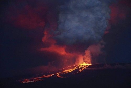 Entra en erupción uno de los volcanes de las islas Galápagos
