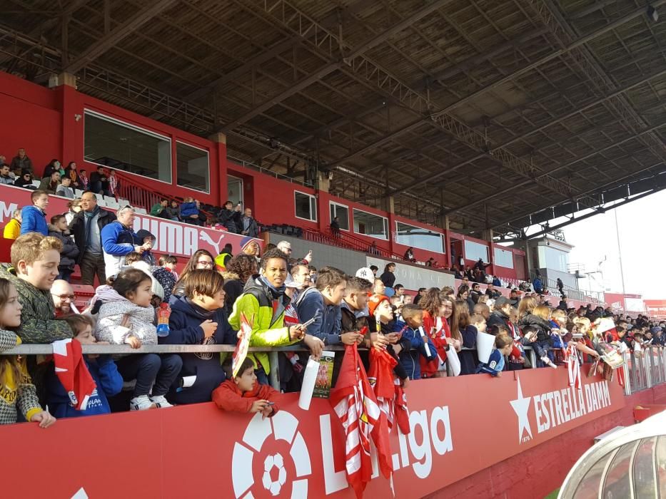 Uns 1.200 aficionats aclamen els jugadors del Girona a Montilivi