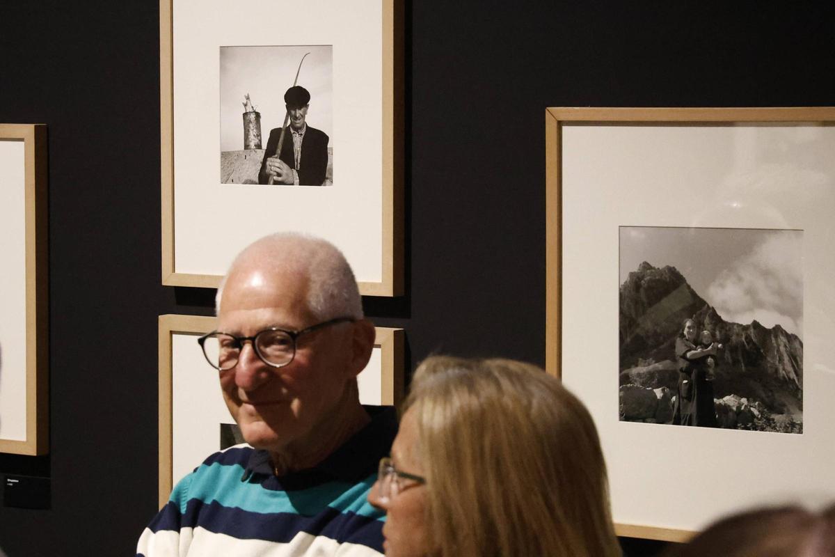 El Pueblu d'Asturies inaugura una exposición fotográfica de Mario Pascual (en imágenes) El Pueblu d'Asturies inaugura una exposición fotográfica de Mario Pascual (en imágenes)