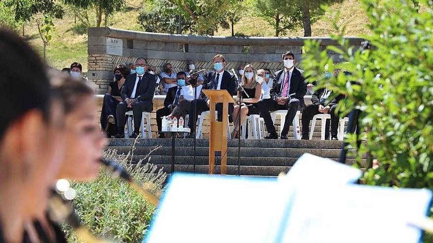 Ximo Puig presidió ayer el acto de homenaje a las víctimas de la covid-19 que se celebró en Morella.