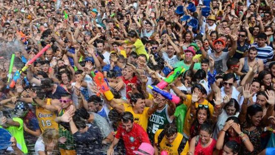 Vilagarcía se da un baño multitudinario