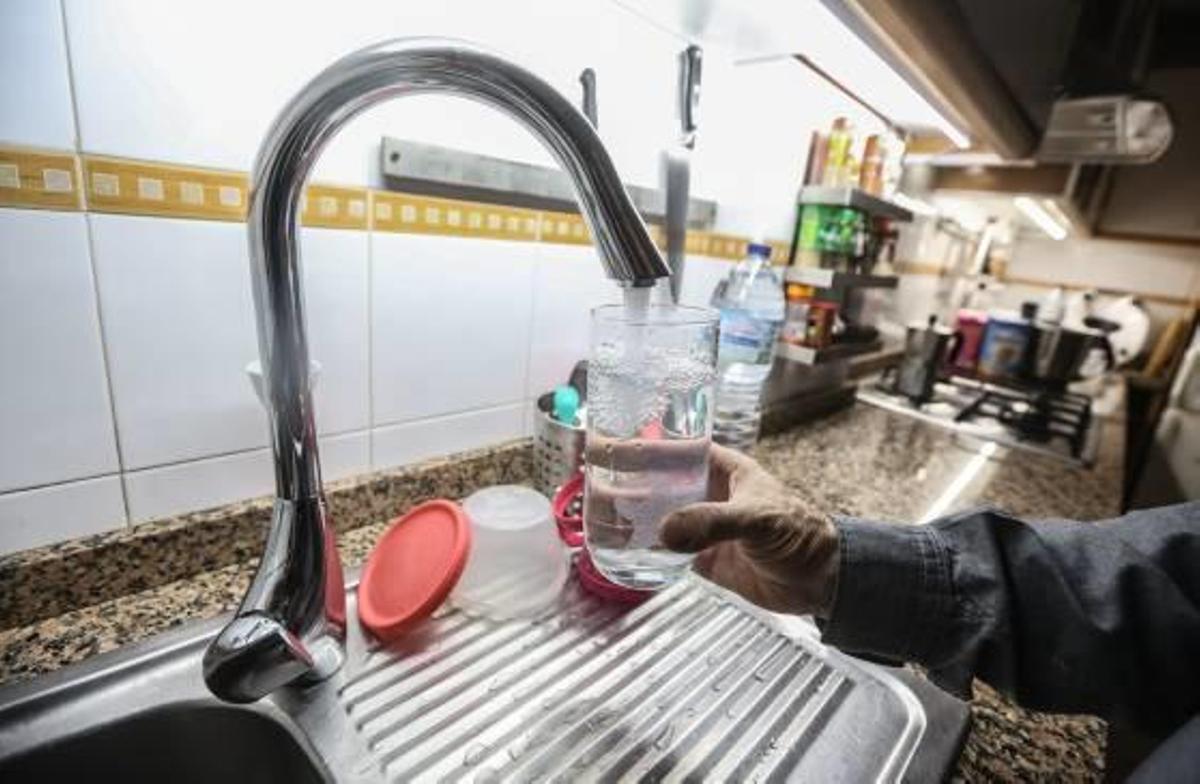El agua potable está garantizada para los consumidores hasta 2019.