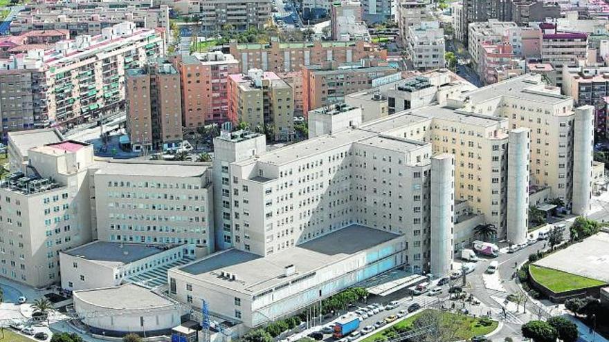 Sanidad abrirá la puerta a la entrada de gestores privados en los hospitales.