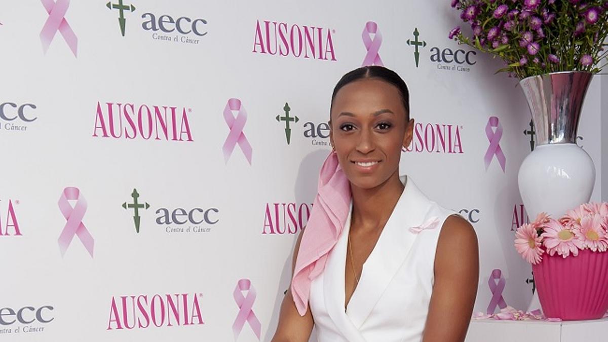 Ana Peleteiro en la nueva campaña de Ausonia contra el cáncer de mamá