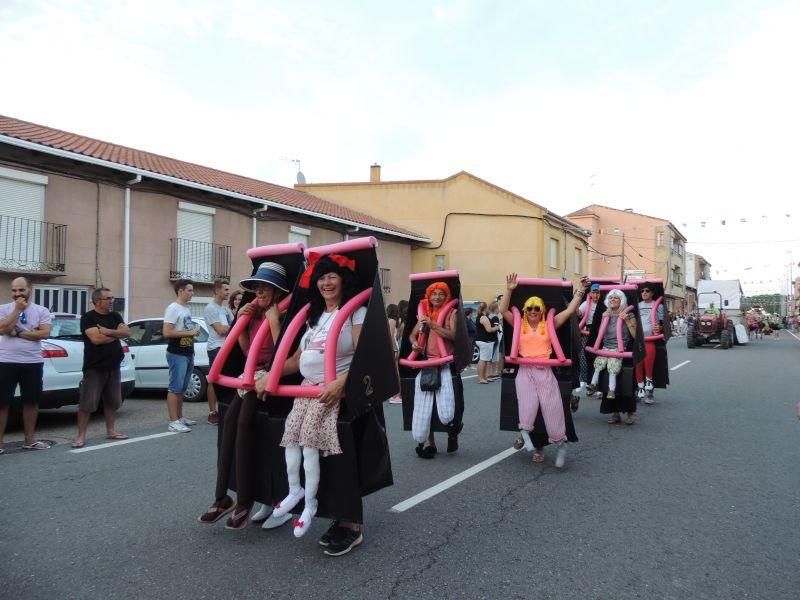 Fiestas en Zamora: Desfile en Camarzana de Tera