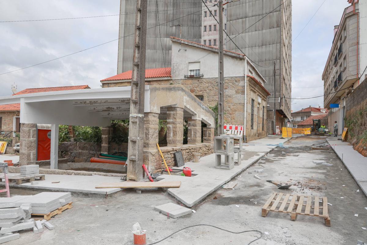 Vista de las obras en el entorno de Vilaboa, ayer.