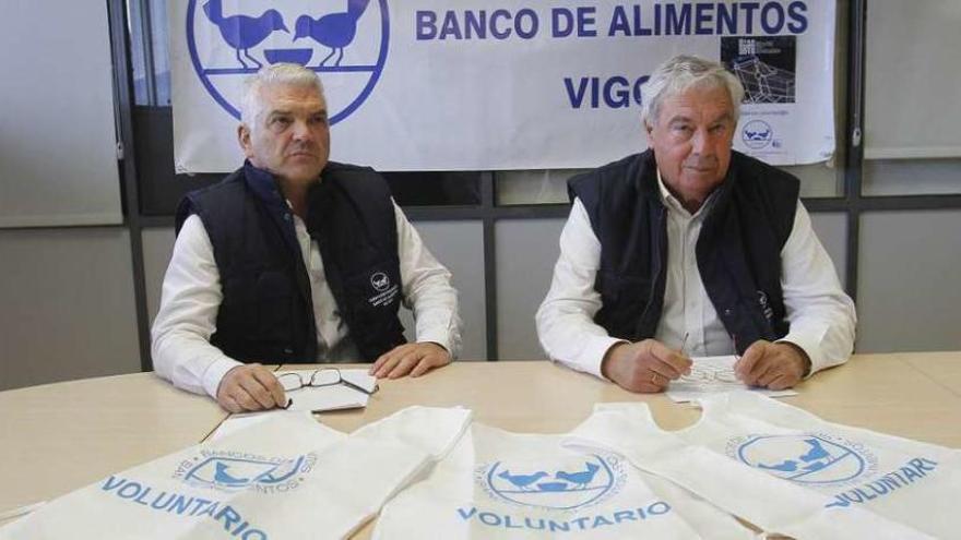 Iván Martínez y Pedro Pereira, durante la presentación de la Gran Recogida Solidaria. // Adrián Irago