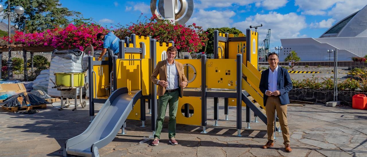 Nuevo parque infantil en el entorno del Castillo Negro, en Santa Cruz.