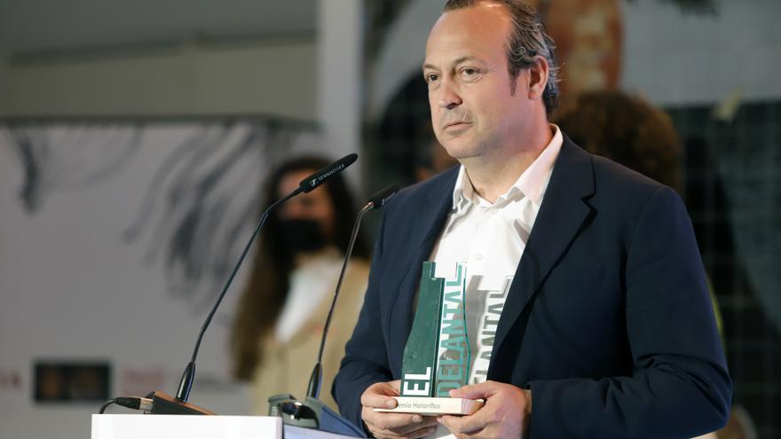 Paco García recibe el Premio Honorífico