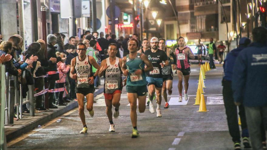 Más de 540 corredores toman la salida en la V Carrera Nocturna