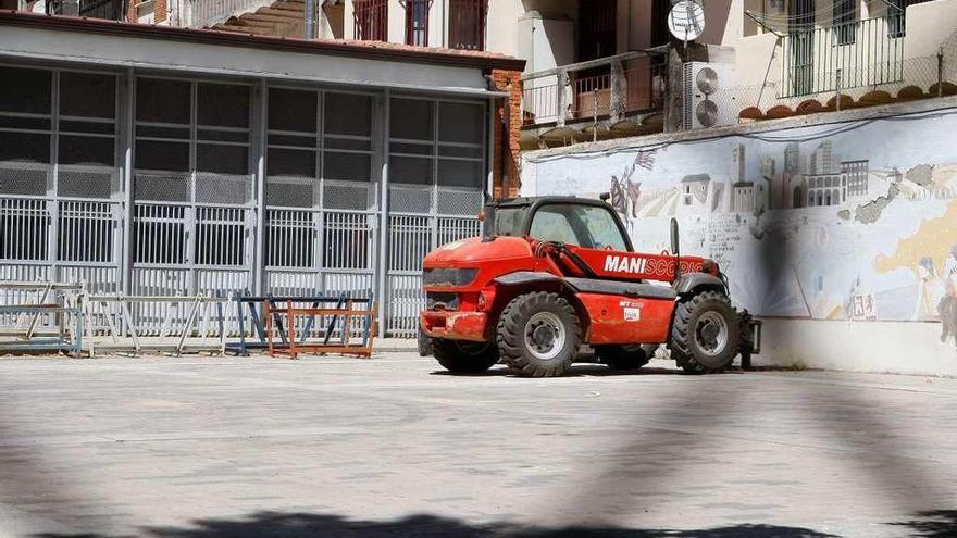 Obras en el patio del colegio Arias Gonzalo en cursos pasados.