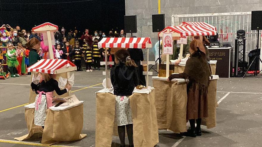 El Carnaval de Grado reivindica la tradición de sus productos y mercados