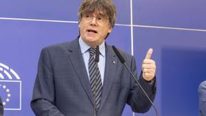 Puigdemont avisa a Sánchez que no cederá a ningún chantaje político