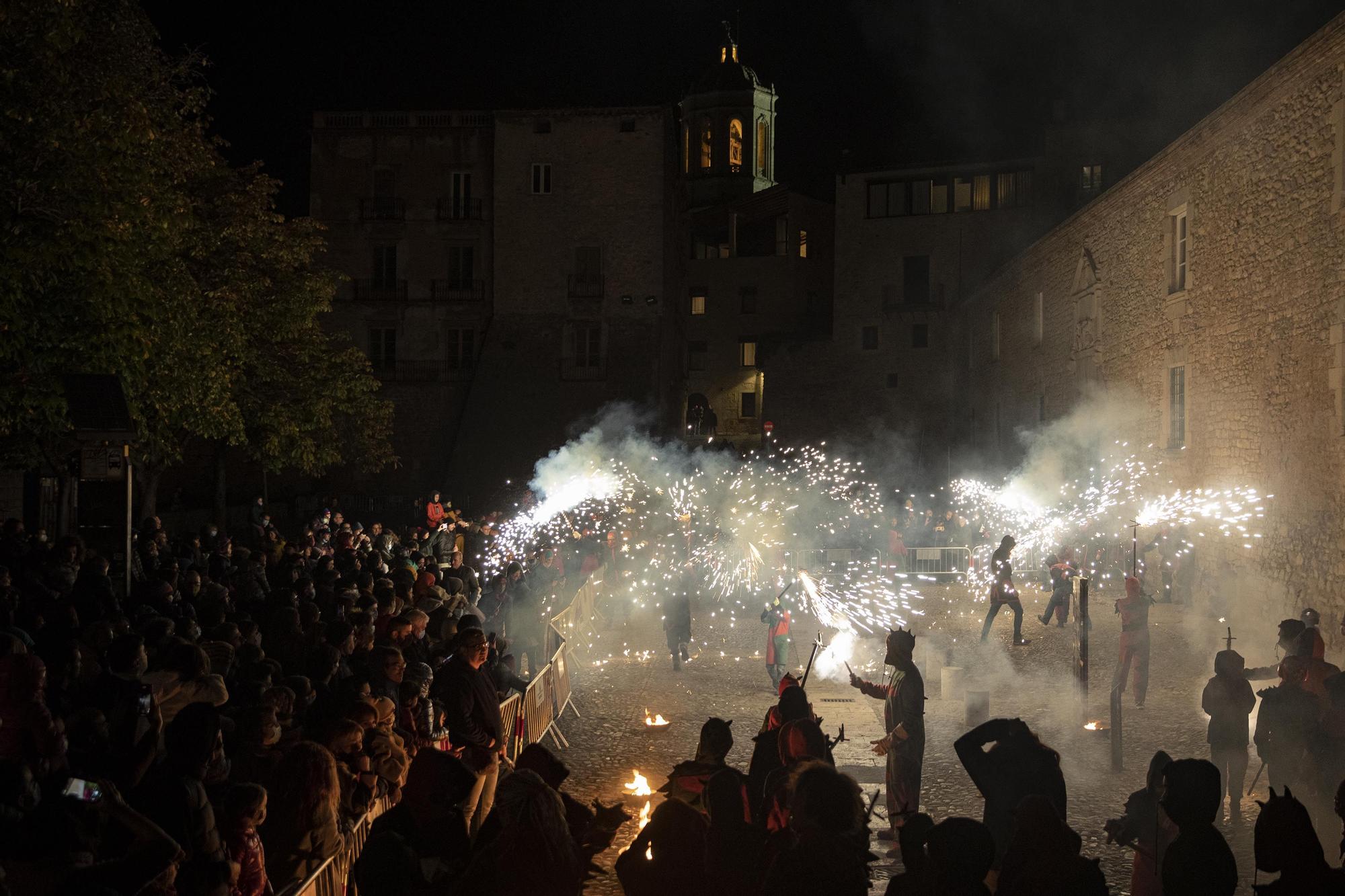 Espectacle estàtic de foc dels Trons de l'Onyar