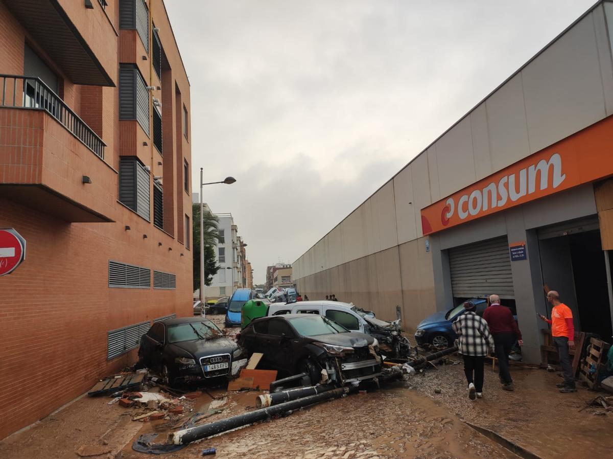 GALERÍA | El desolador paisaje de Paiporta (Valencia), a través del objetivo de un zamorano residente en la localidad