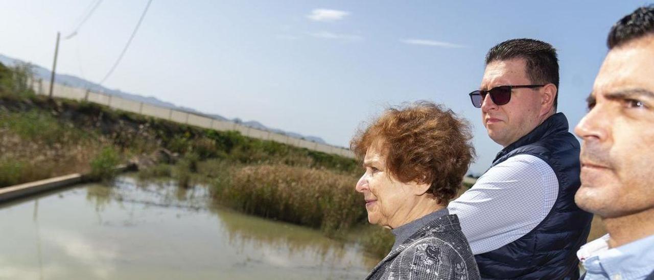 Ros y Zdanoka, durante la visita de los eurodiputados al Mar Menor.  IVÁN URQUÍZAR