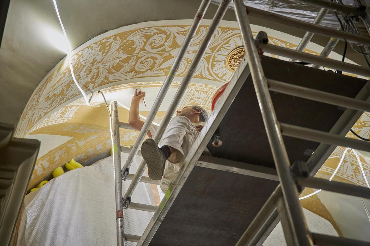 Trabajos de restauración en la iglesia de Sant Sever de Barcelona