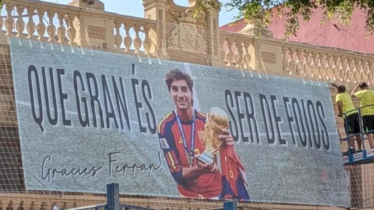 Laporta no se pronuncia sobre el futuro de Ferrán Torres