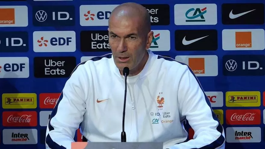 Zidane no se libra del cabezazo a Materazzi en la previa del Francia-Italia