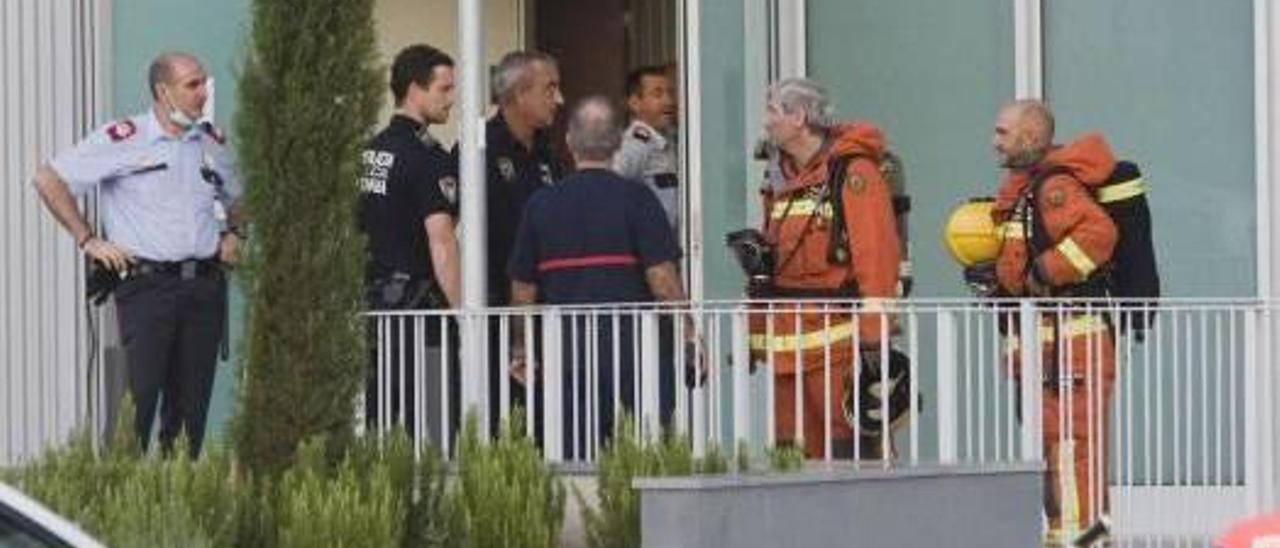 Desalojan la sala de urgencias del hospital de Gandia por una alerta de escape tóxico