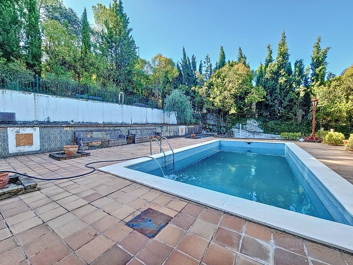 Piscina de la vivienda.