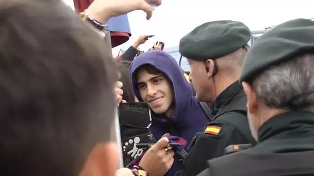 Joan Laporta y los jugadores del Barça felices con una afición entregada en Santander