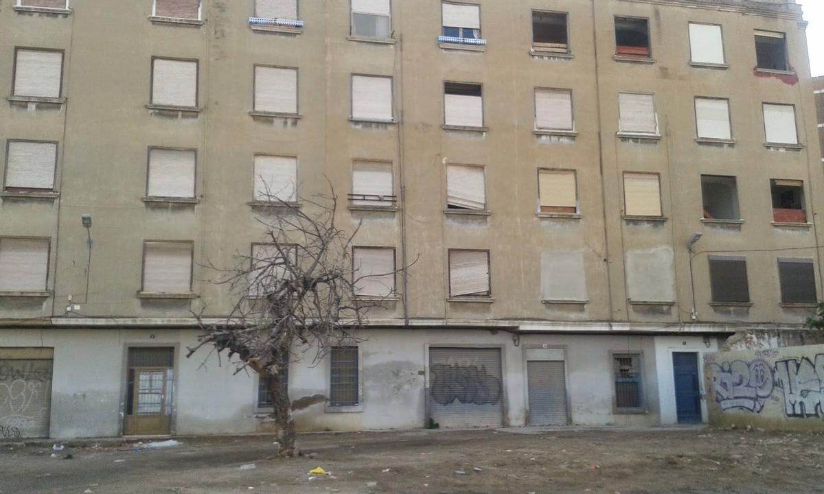 La finca que cimentó el apodo del "Chernobil de Campanar".