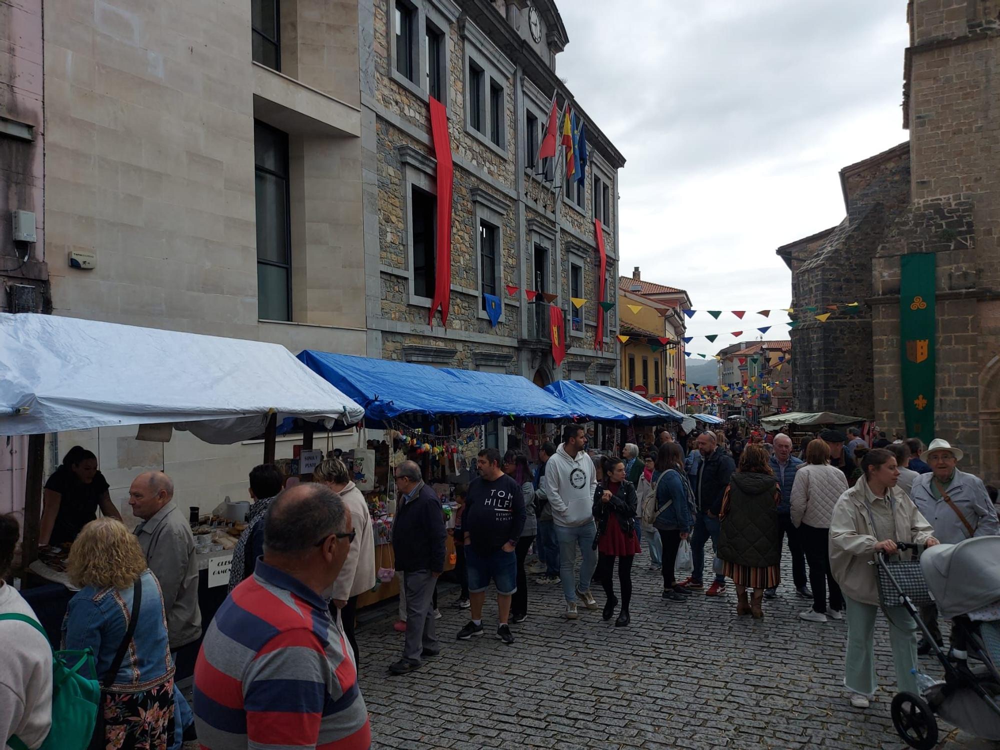 En imágenes: Domingo de lleno en la Feria Medieval de Salas