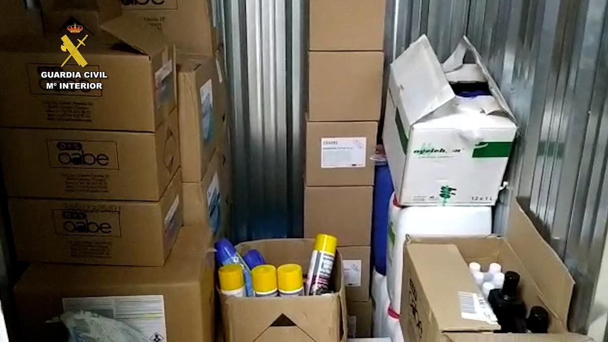 Desmantelado un almacén de productos químicos peligrosos en la isla de Gran Canaria