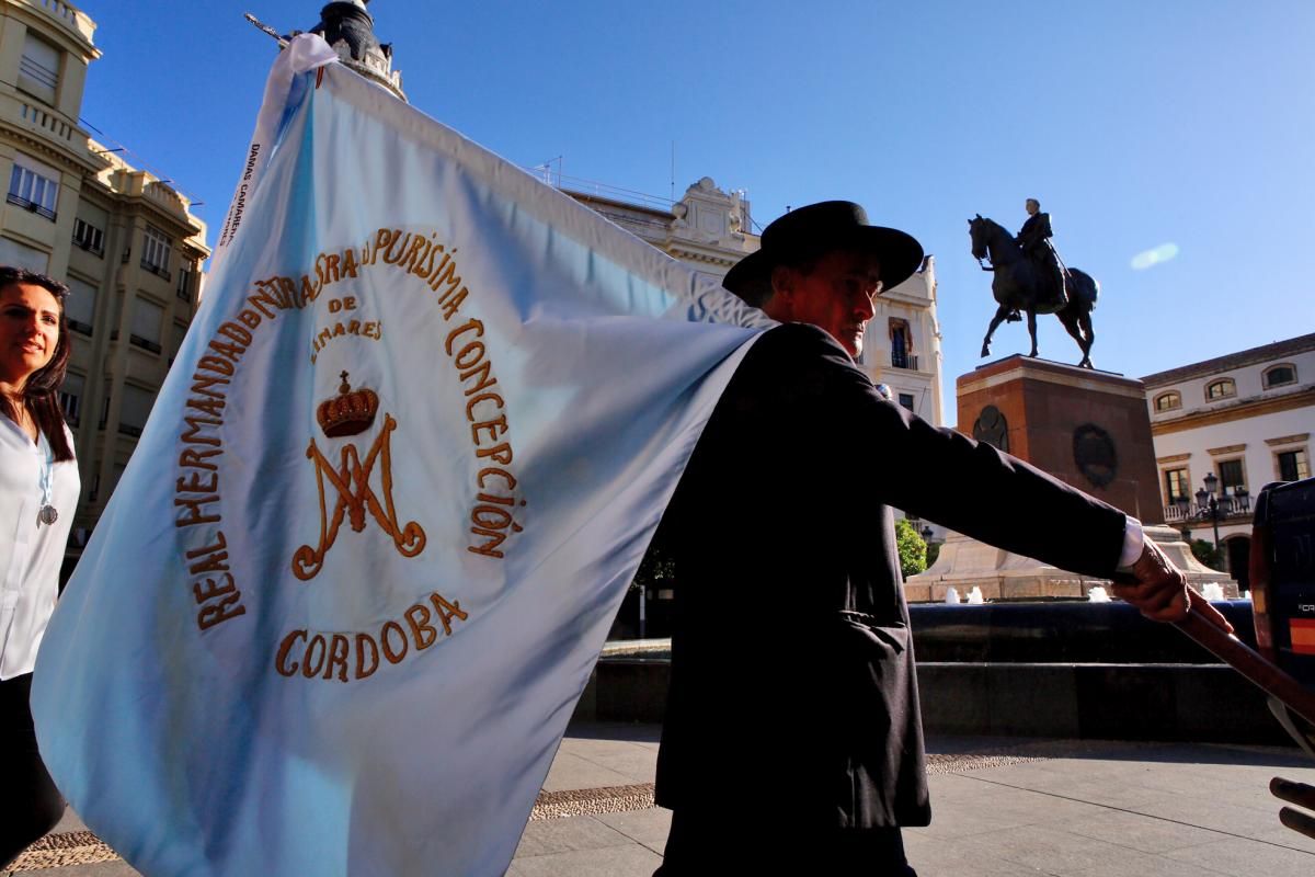 Gran ambiente y día soleado para la romería de Linares