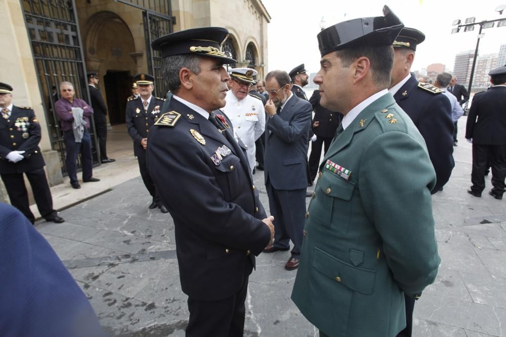 Celebración de la fiesta Policía Nacional en Gijón