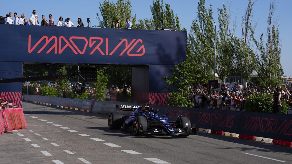 Carlos Sainz, durante su exhibición en pasado sábado en el 'Madring' de Valdebebas.