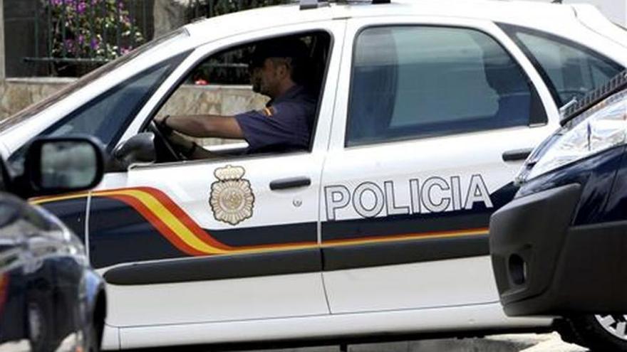 Muerde en la oreja a su hermano en Sagunto