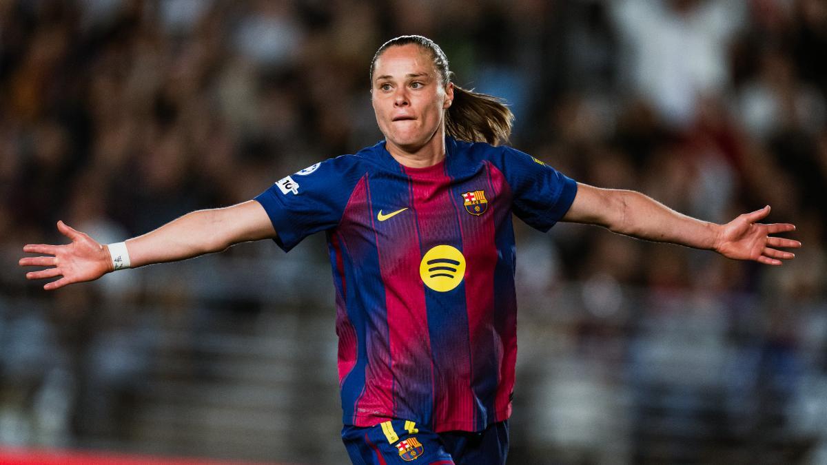 Pajor anotó un doblete en la ida de los cuartos de Champions