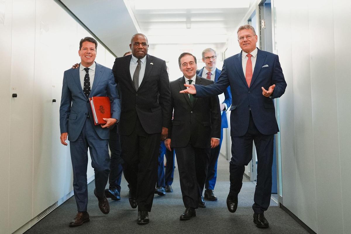 Fabián Picardo, David Lammy, José Manuel Albares y Maroš Šefčovič.