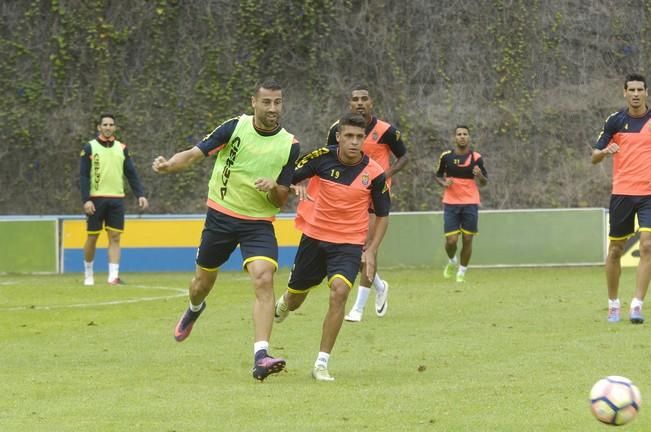 ENTRENAMIENTO DE LA UD LAS PALMAS EN BARRANCO ...