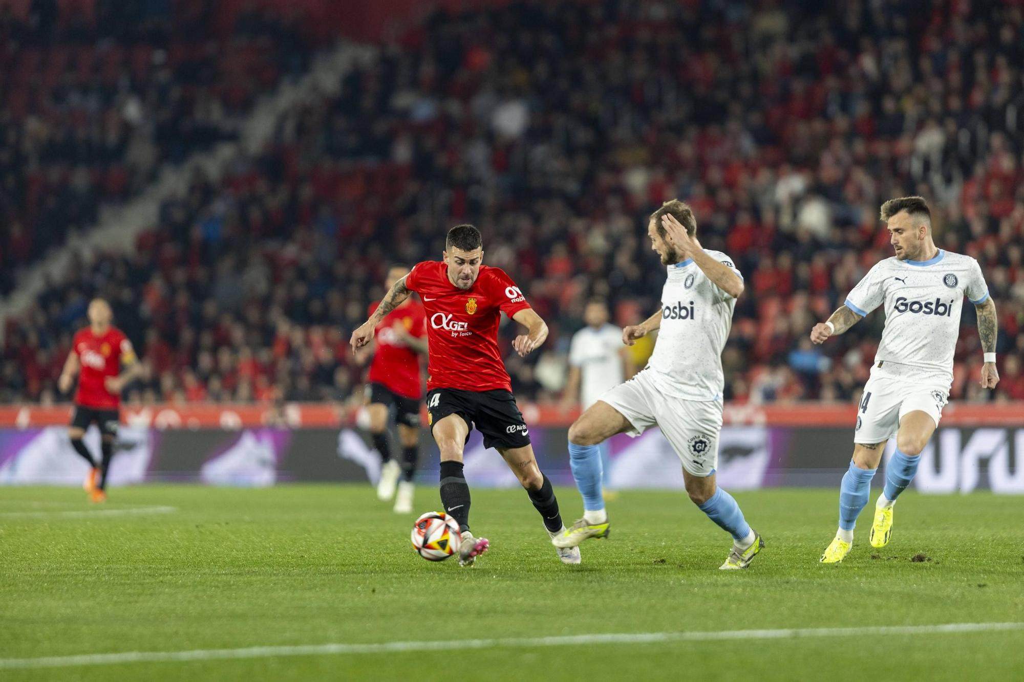 RCD Mallorca-Girona: Las mejores fotos de la victoria (3-1) del Mallorca en la eliminatoria de Copa del Rey