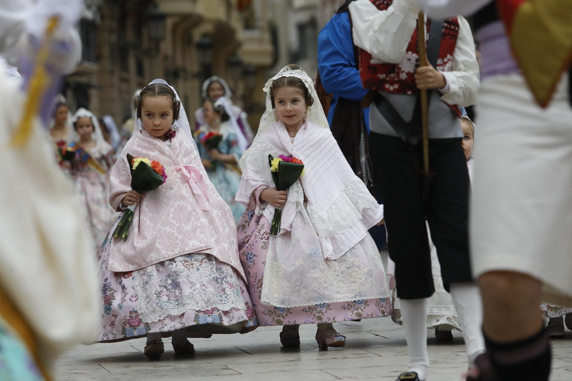 Búscate en el primer día de Ofrenda por la calle Quart (entre las 115.30 y las 17.00 horas)