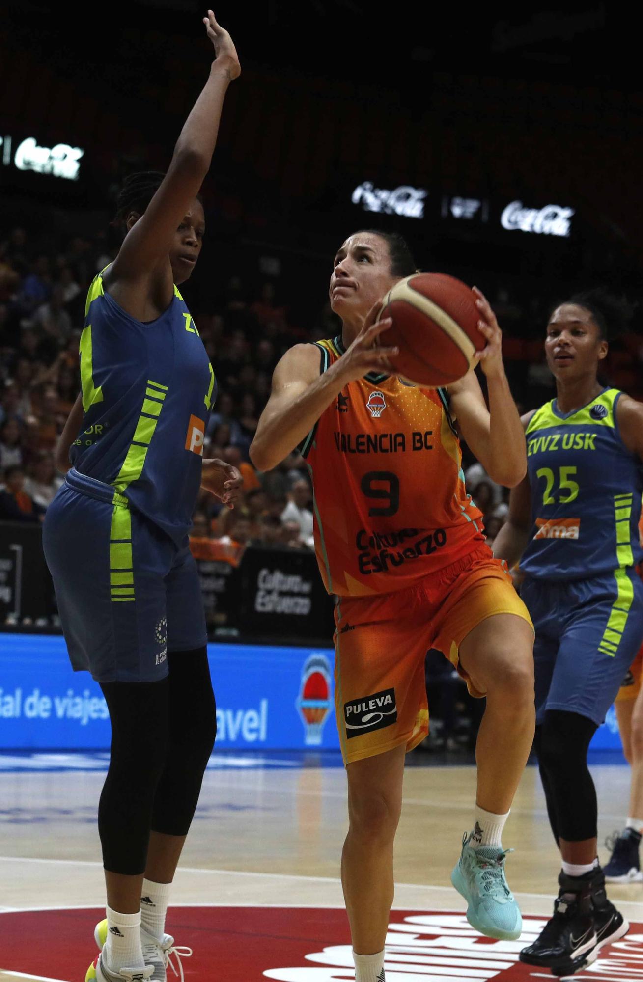 Valencia Basaket - ZVVZ USK Praha de Euroleague Women