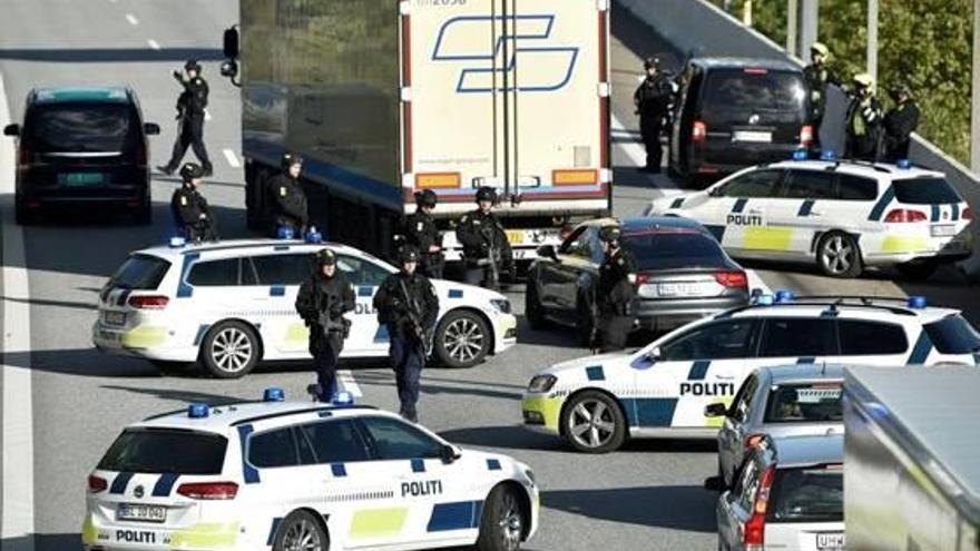 Dinamarca Una gran operació policial col·lapsa Copenhaguen