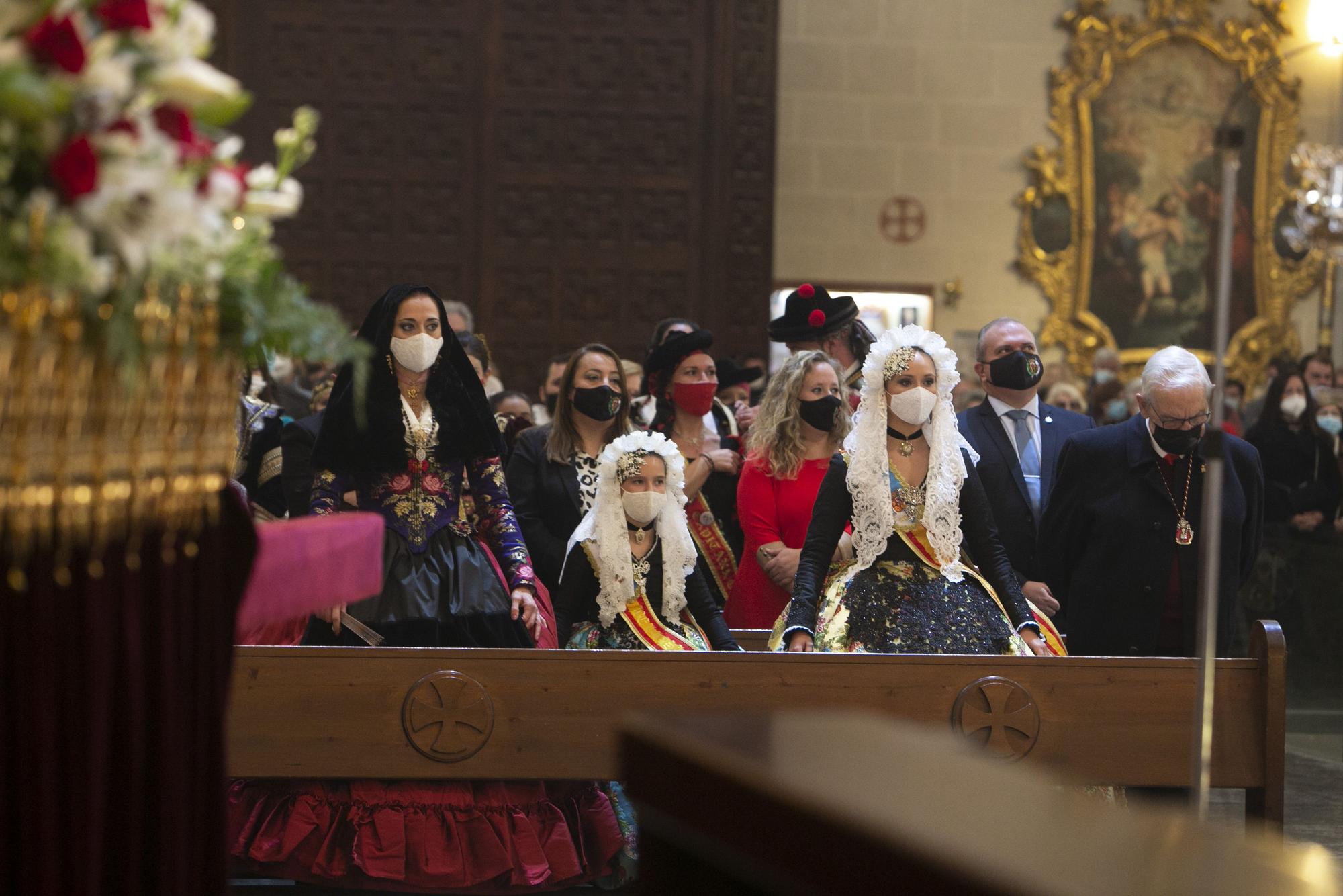 Procesión de San Nicolás y ambiente festivo en Alicante por el Día de la Constitución