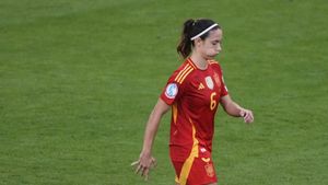 Aitana Bonmatí reacciona al fallo de su penalti. 